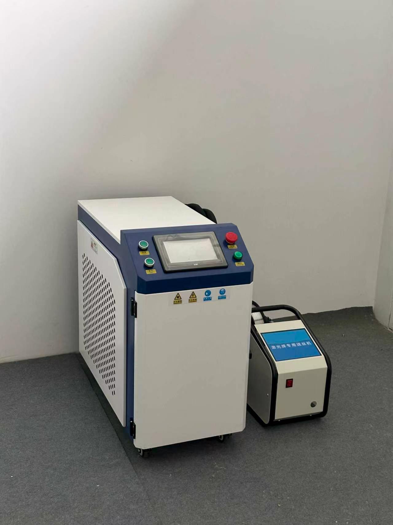 New Type Waater Cooled Handhel - Handheld Laser Welding Machine review and price